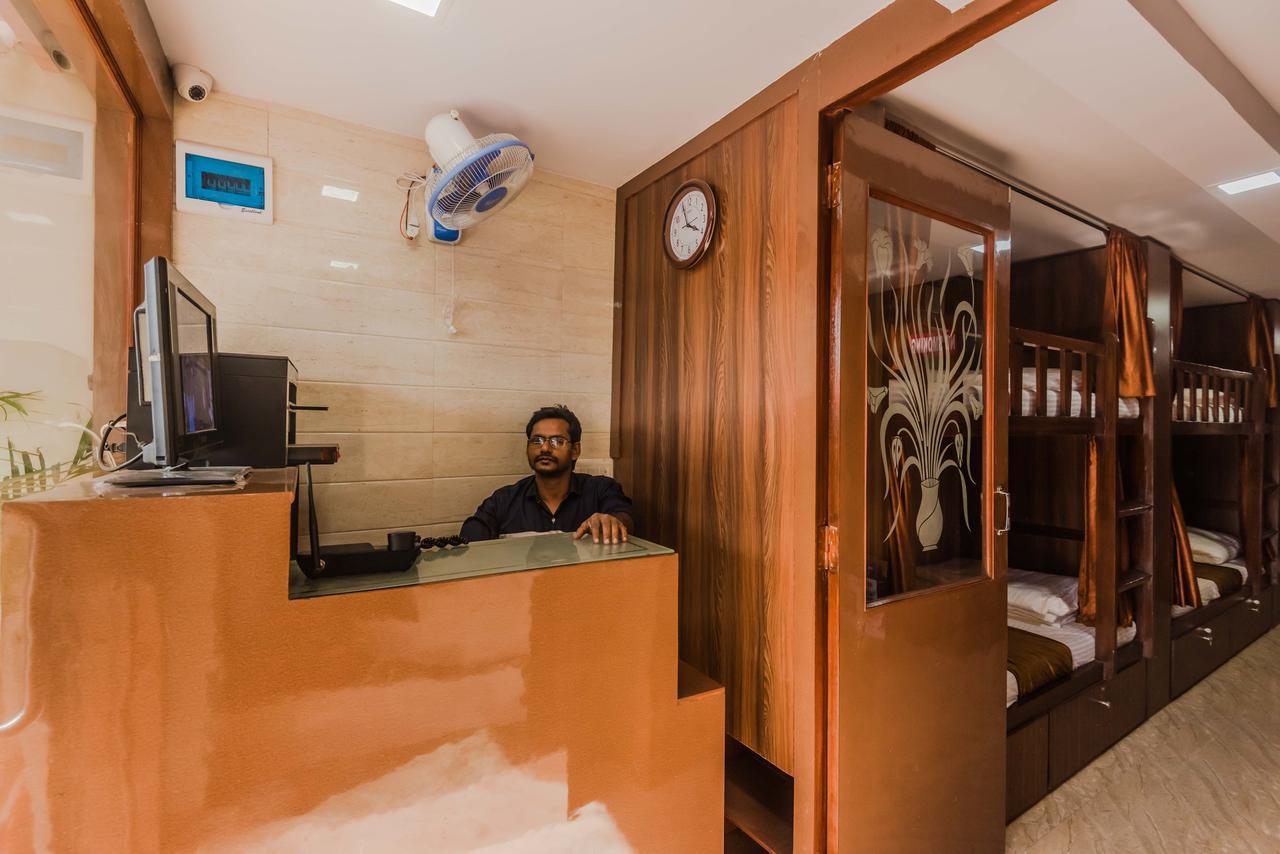Awesome Dormitory - Men Only Bombaim Exterior foto